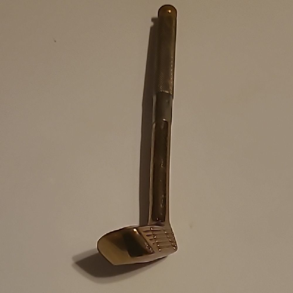 Vintage Gold-Tone Golf Club Screwdriver Set